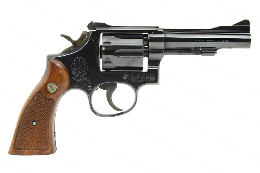 Smith & Wesson 15 Revolver, 38 Special, 4″ Barrel, Walnut Grips, 1977 ...